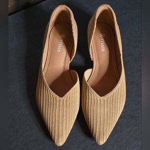 Vivaia Pointed-Toe D'Orsay Flats Sz:38.5